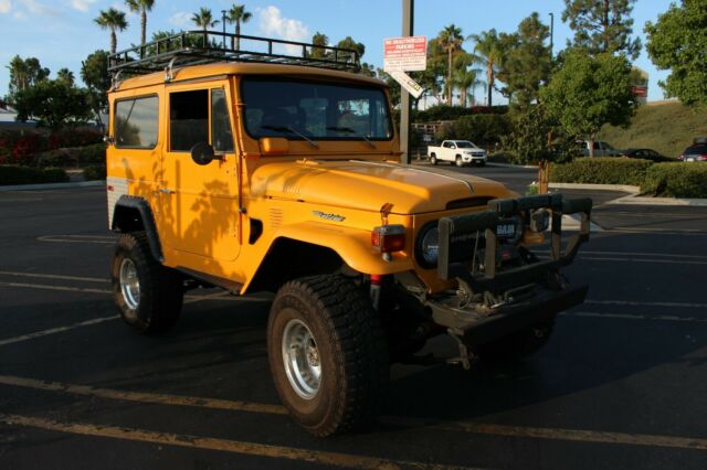 Toyota FJ40 Landcruiser 1975 image number 1