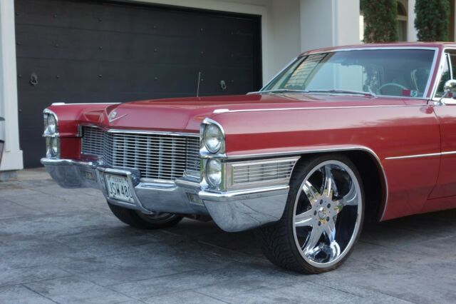 Cadillac DeVille 1965 image number 28