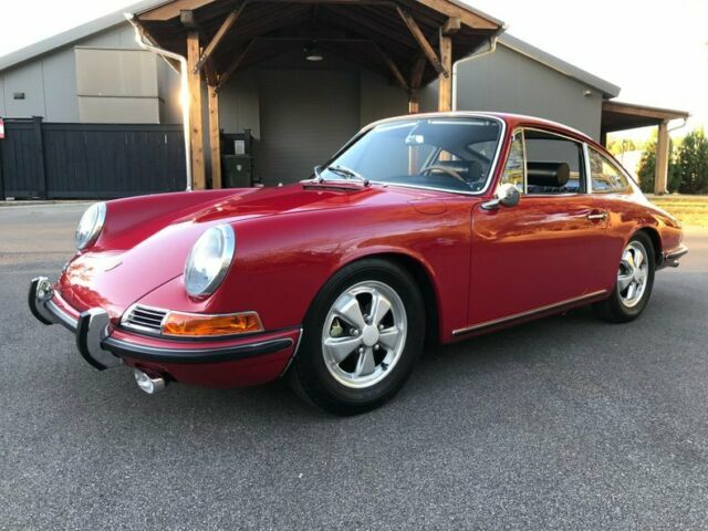 Porsche 911 1967 image number 28