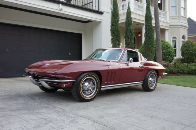 Chevrolet Corvette 1965 image number 34