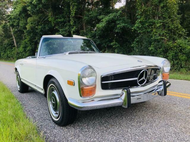 Mercedes-Benz SL-Class 1970 image number 24