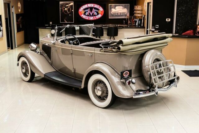 Ford Phaeton 1934 image number 16