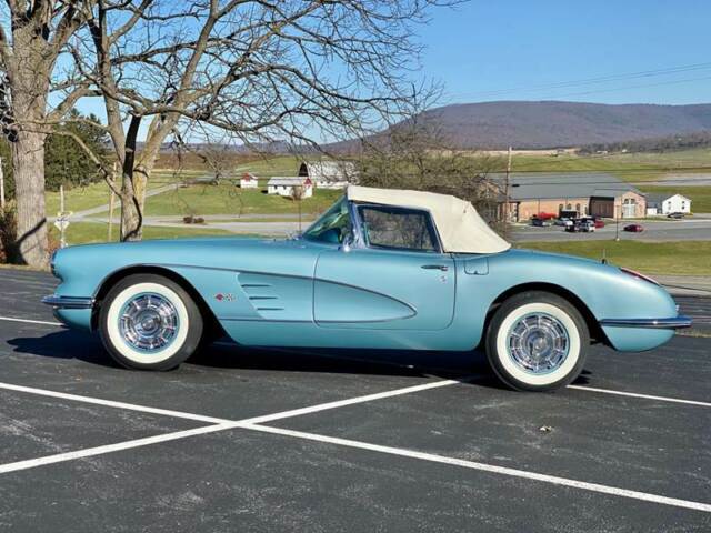 Chevrolet Corvette 1959 image number 13