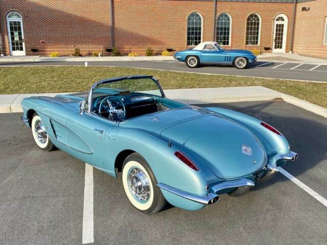 Chevrolet Corvette 1959 image number 22