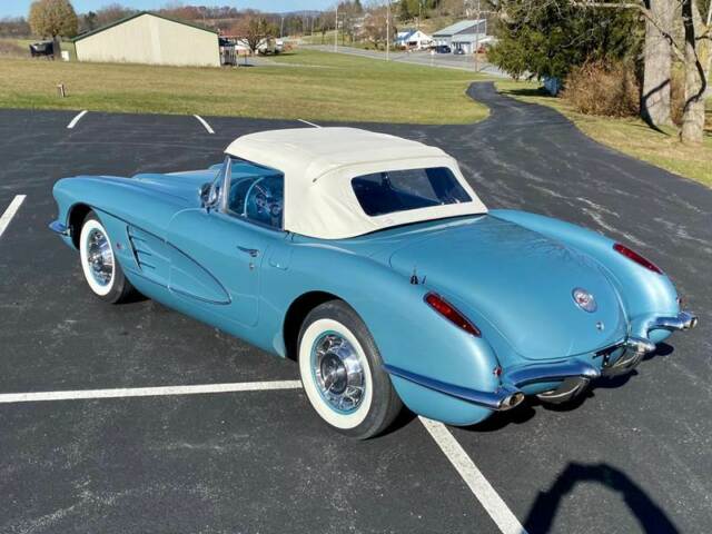 Chevrolet Corvette 1959 image number 23