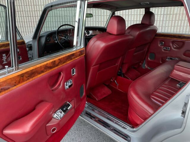 Rolls-Royce Silver Shadow 1976 image number 16