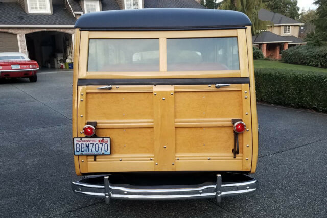 Ford Woodie 1947 image number 6