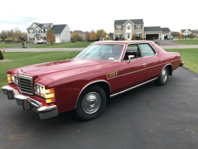 Ford LTD 1976 image number 0