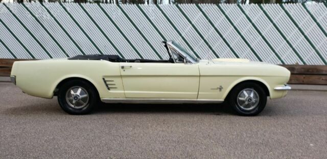 Ford Mustang 1966 image number 4