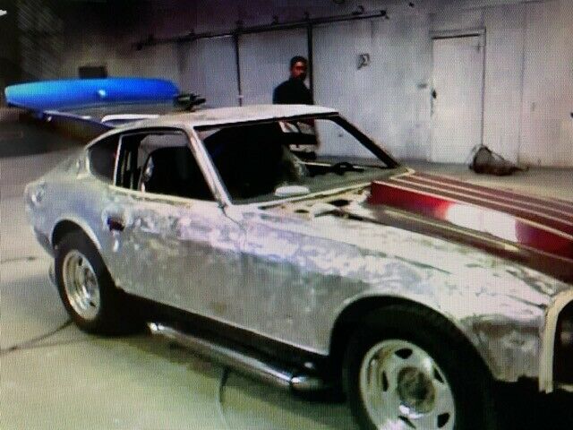 Nissan 240Z 1972 image number 18