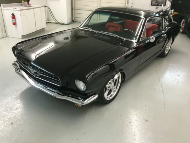 Ford Mustang 1965 image number 2