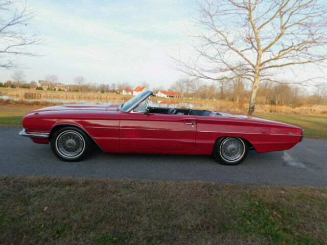 Ford Thunderbird 1966 image number 32