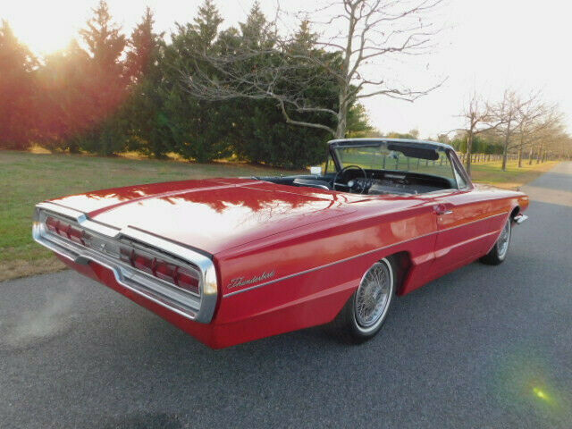 Ford Thunderbird 1966 image number 34