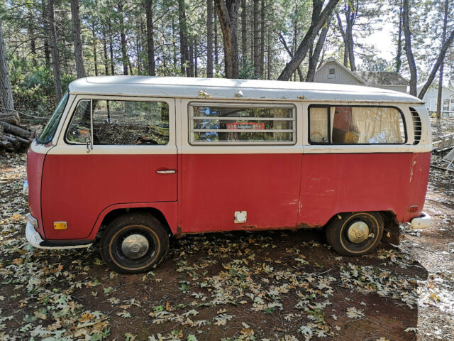 Volkswagen Bus/Vanagon 1971 image number 12