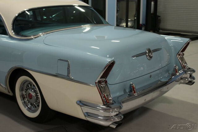 Buick Super 1956 image number 17