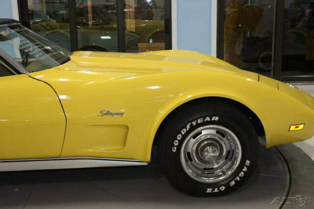 Chevrolet Corvette Convertible 1974 image number 22