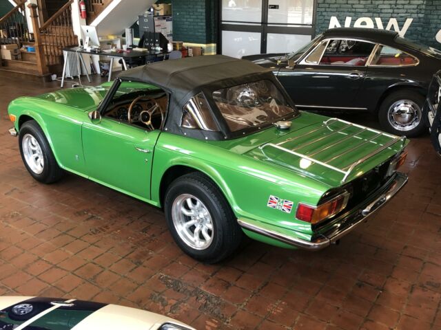 Triumph TR-6 1972 image number 31