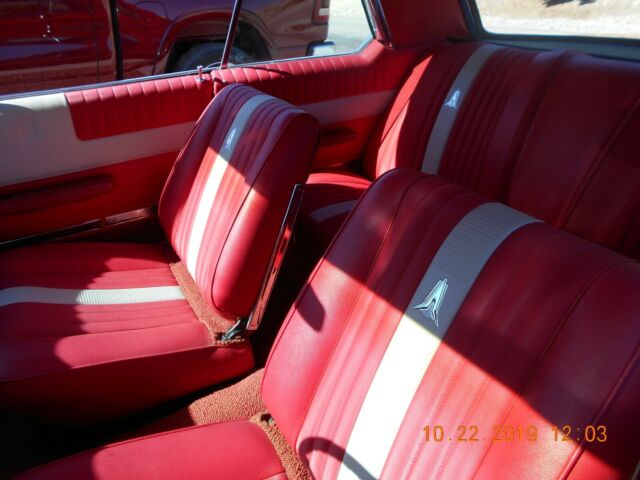 Plymouth Fury 1963 image number 2