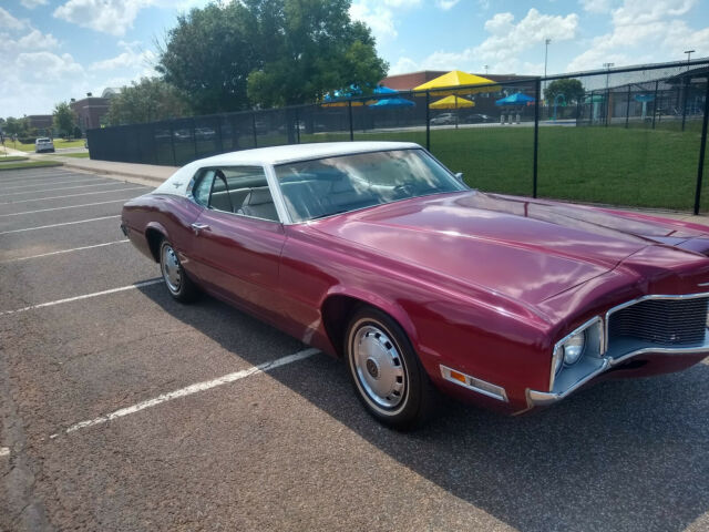 Ford THUNDERBIRD 1970 image number 16