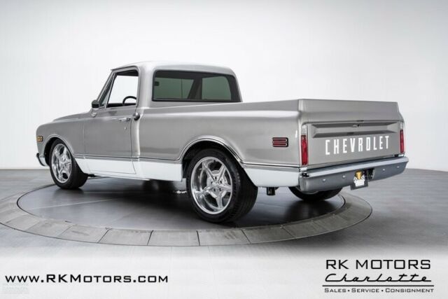 Chevrolet C-10 1968 image number 32