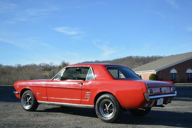 Ford Mustang 1966 image number 33