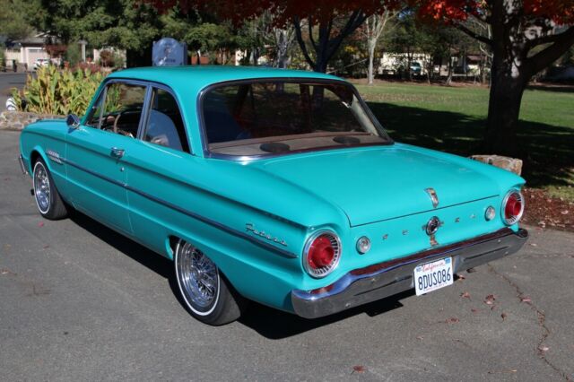 Ford Falcon 1962 image number 2