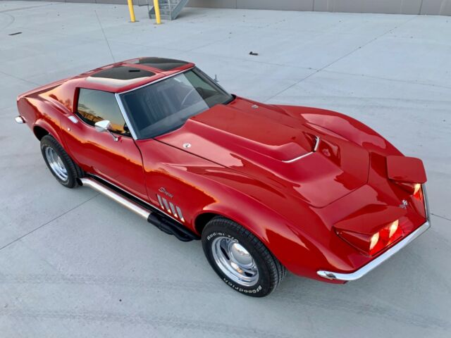 Chevrolet Corvette 1969 image number 0