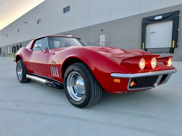 Chevrolet Corvette 1969 image number 2