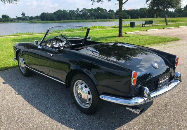 Alfa Romeo Spider 1958 image number 27