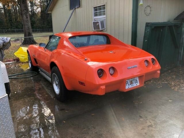 Chevrolet Corvette 1975 image number 2