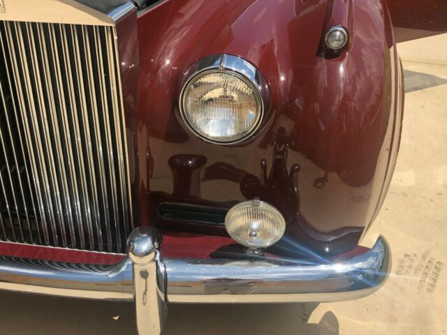 Rolls-Royce Silver Cloud 1957 image number 14