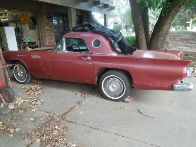 Ford Thunderbird 1957 image number 21