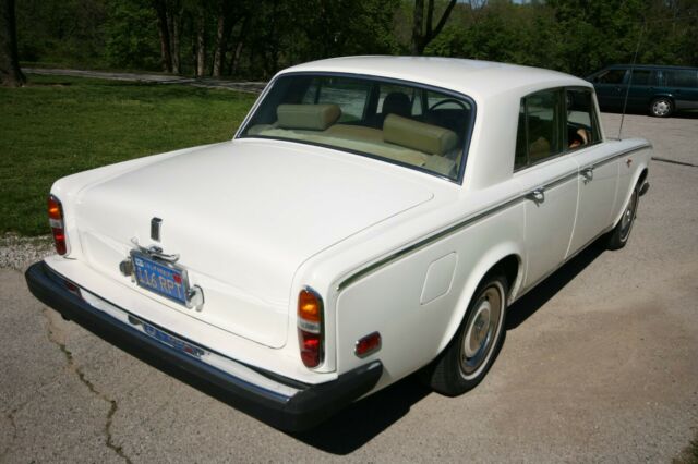 Rolls-Royce Silver Shadow 1976 image number 19