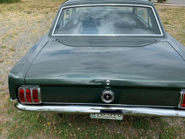 Ford Mustang 1965 image number 33