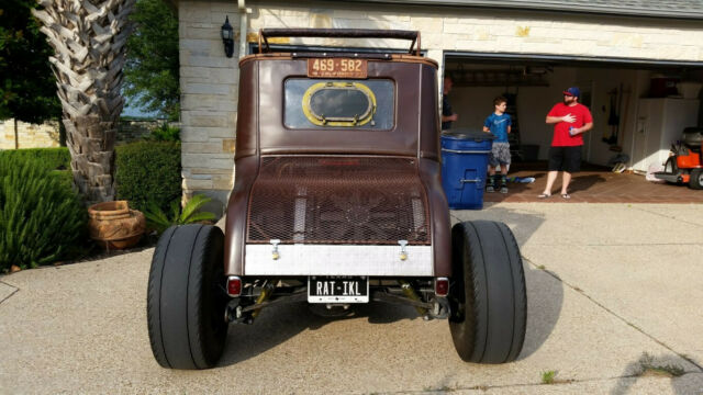 Ford Model T 1927 image number 2