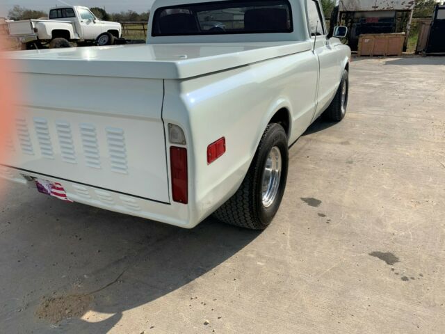 Chevrolet C-10 1970 image number 22