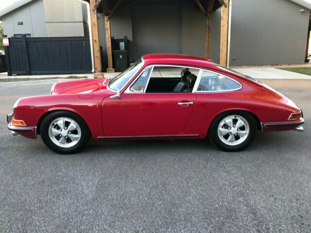 Porsche 911 1967 image number 44