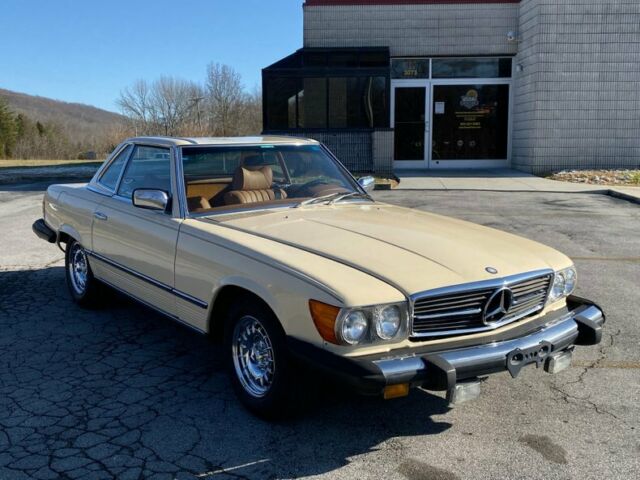 Mercedes-Benz SL-Class 1976 image number 27