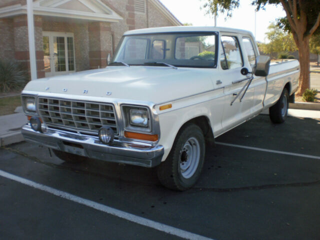 Ford F-250 1979 image number 1