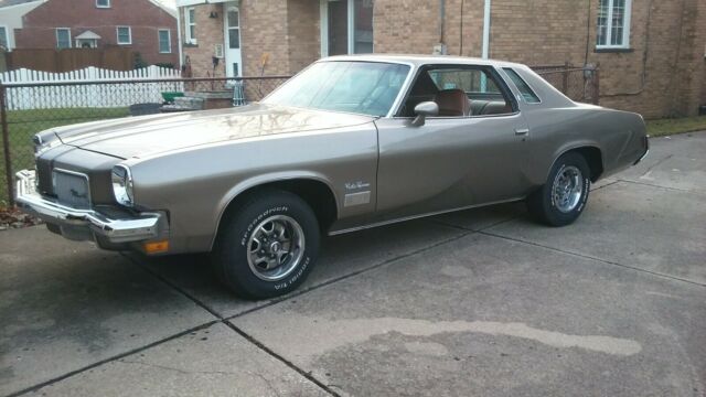 Oldsmobile Cutlass 1973 image number 0