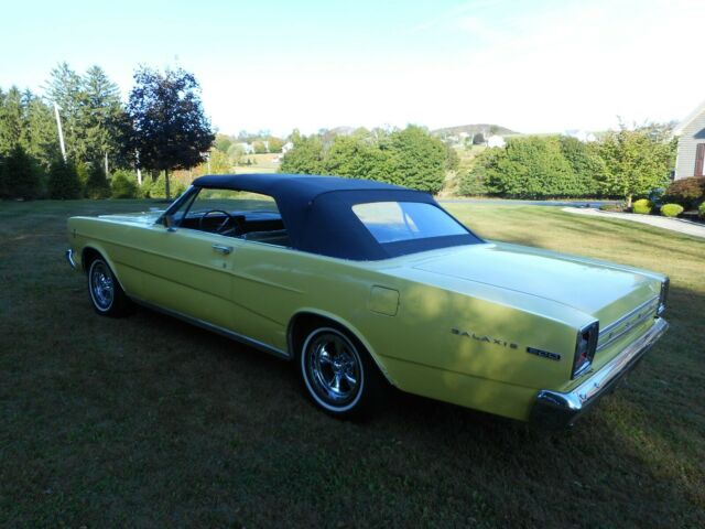 Ford Galaxie 1966 image number 2