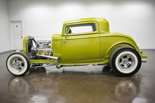 Ford Coupe 1932 image number 25