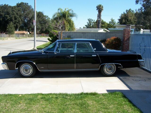 Chrysler Imperial 1966 image number 1