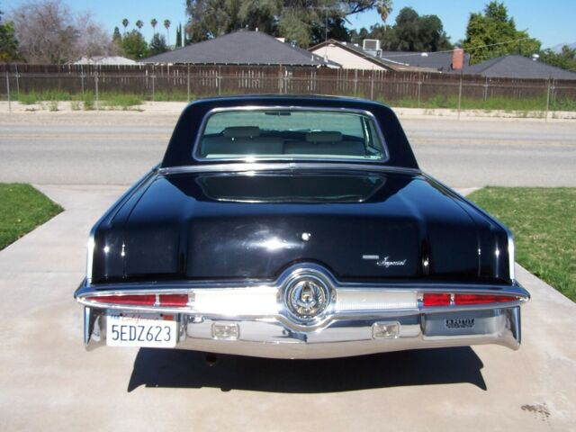 Chrysler Imperial 1966 image number 2