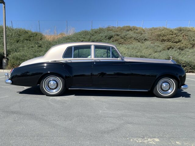 Rolls-Royce Silver Cloud II 1961 image number 13