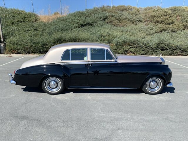 Rolls-Royce Silver Cloud II 1961 image number 14