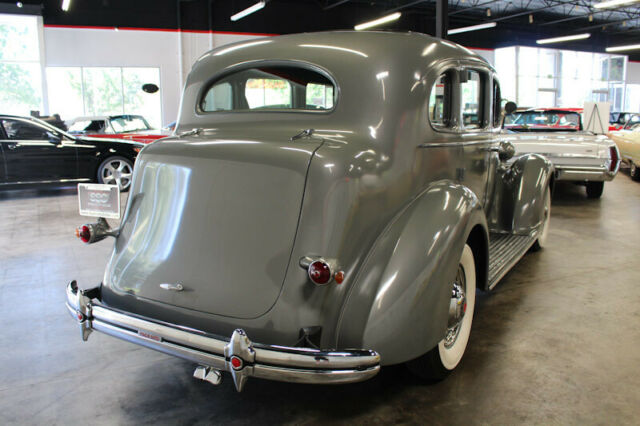 Packard 120 1937 image number 32