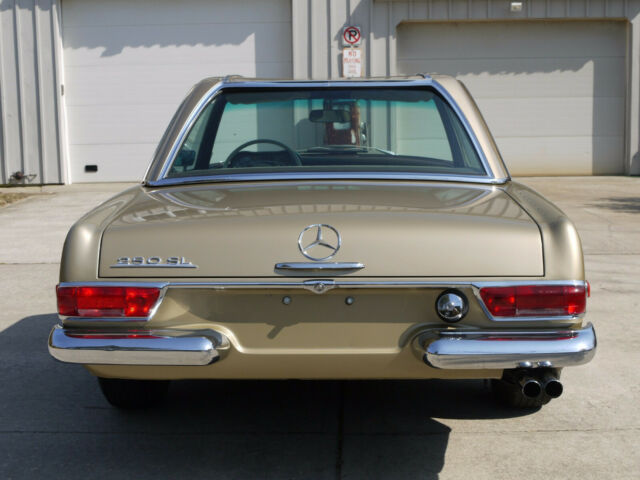 Mercedes-Benz SL-Class 1967 image number 25