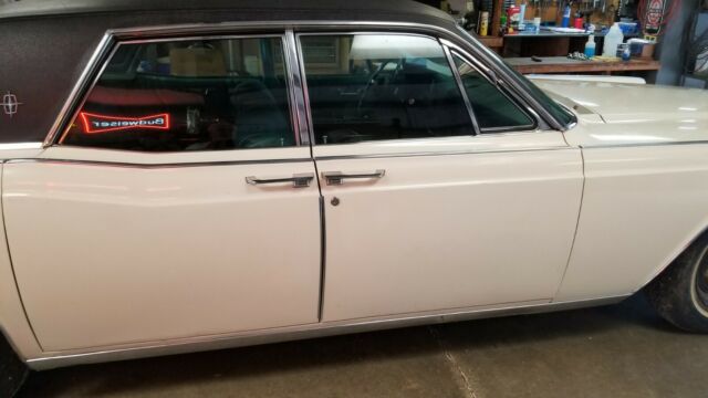 Lincoln Continental 1967 image number 30