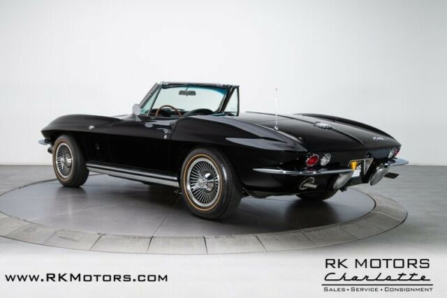 Chevrolet Corvette 1965 image number 38